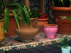 Feels Like Home, Nice Apartment With Terrace in city center, Free Private Parking, Val fleuri Maarif